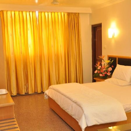 Hotelpearlinn Bangalore Eksteriør billede